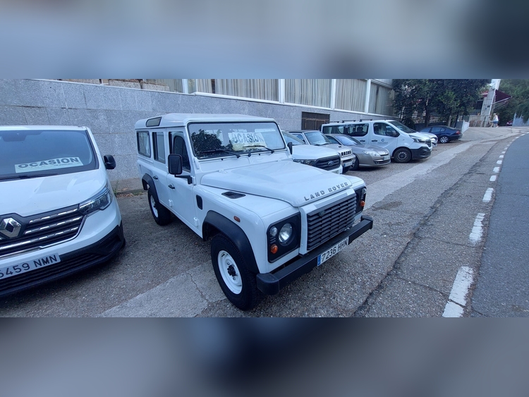 Land Rover Defender 122CV foto 9